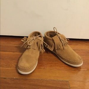 Minnetonka moccasins